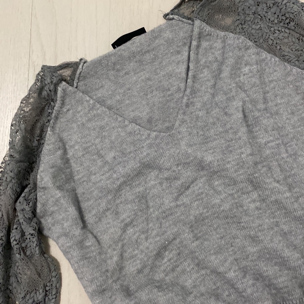 Sweater - Picture 2 of 4